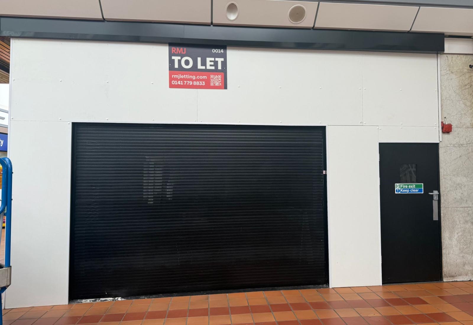 Airedale 18 Queensway photo